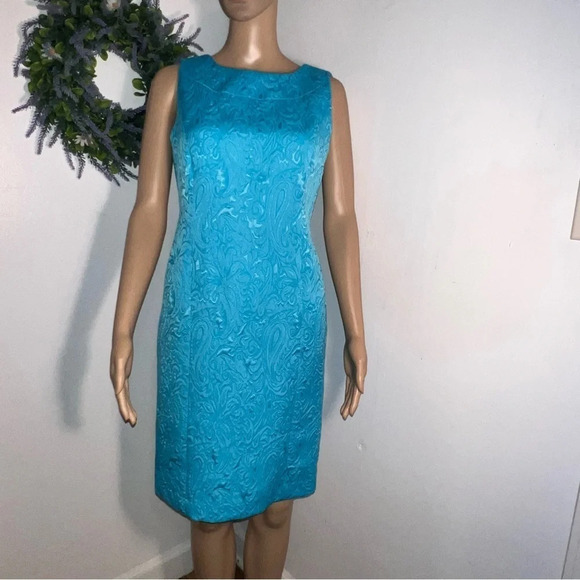 Talbots 8P, paisley embroidered blue sleeveless dress with matching crop jacket - Picture 3 of 13